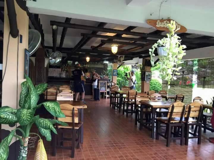 Bamboo House Resort Канчанабурі Екстер'єр фото